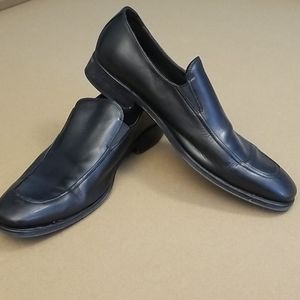 To Boot New York Black Loafers sz 10